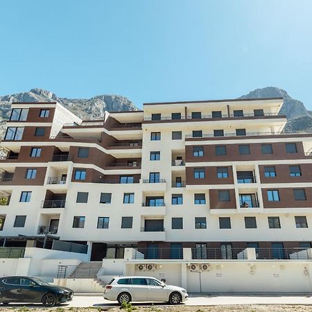 Miracle Apartment โกตอร์ ภายนอก รูปภาพ