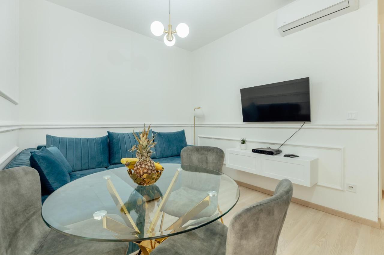Miracle Apartment โกตอร์ ภายนอก รูปภาพ