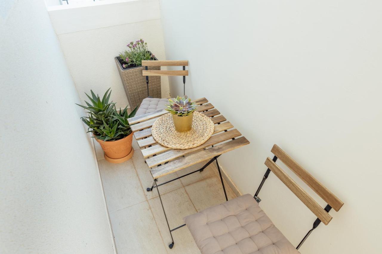 Miracle Apartment โกตอร์ ภายนอก รูปภาพ